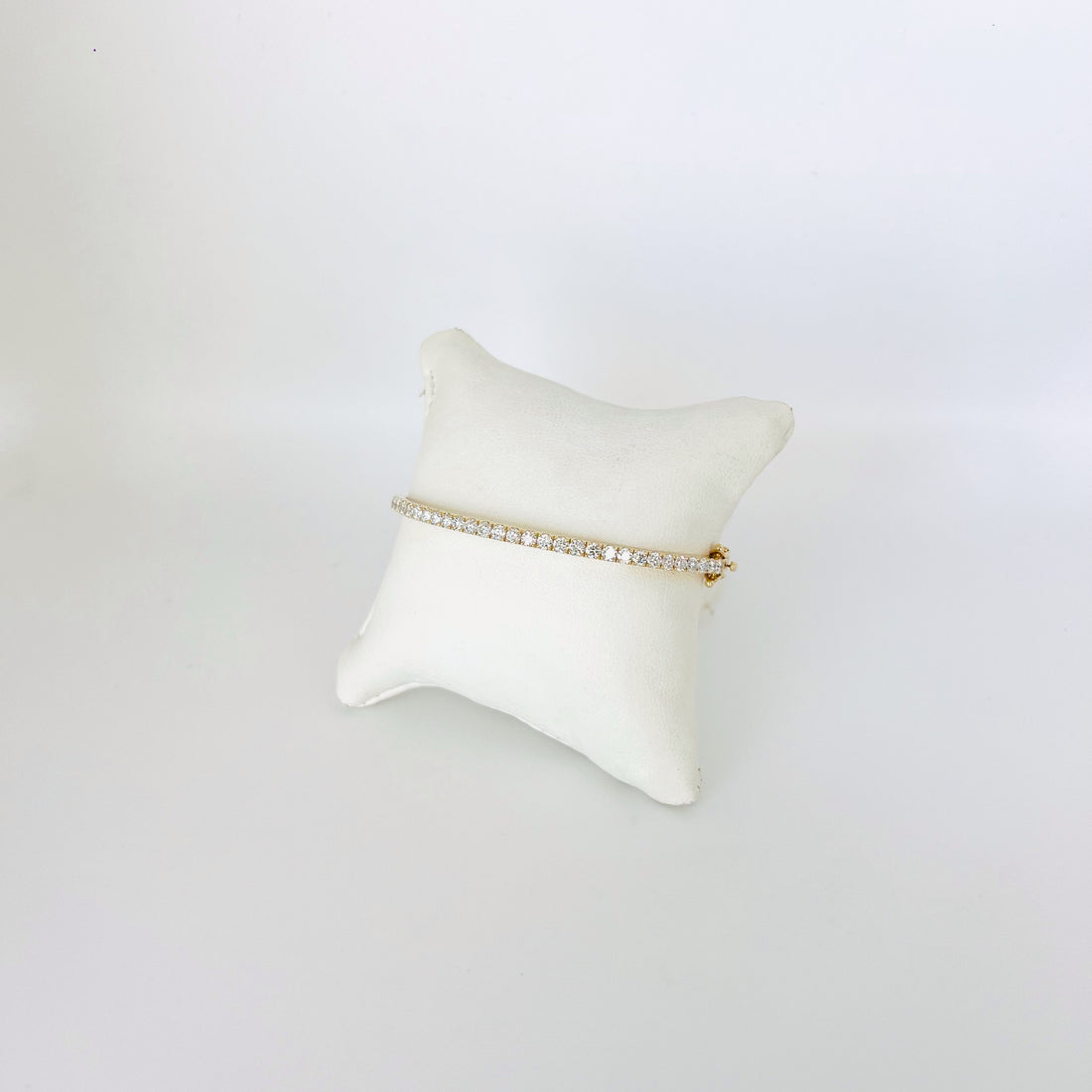 14k gold brilliant cut diamond bangle bracelet