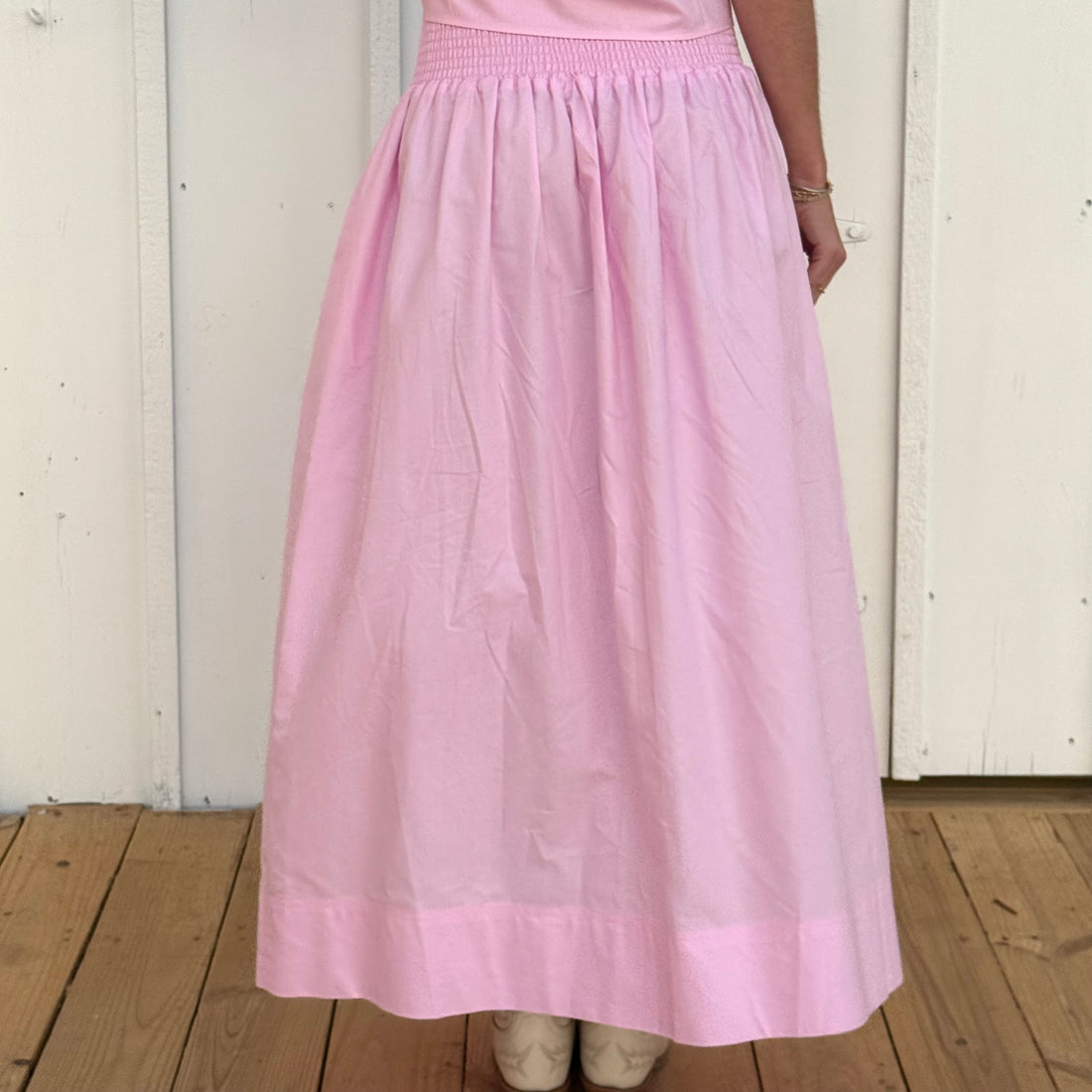 the BELLE skirt in NAVY