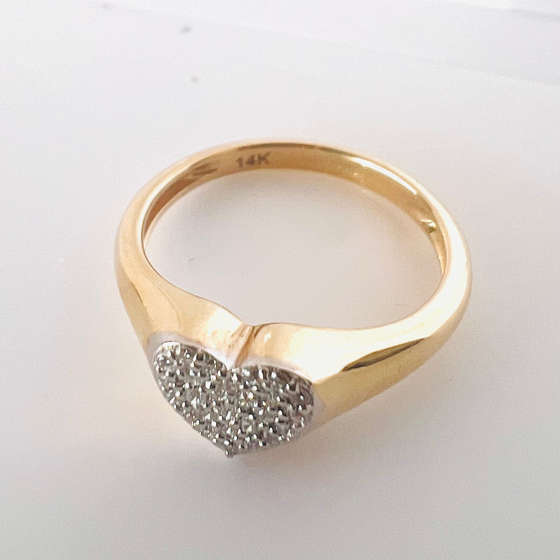 14k gold diamond pave heart ring