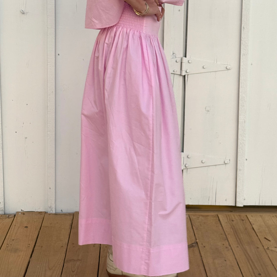 the BELLE skirt in NAVY