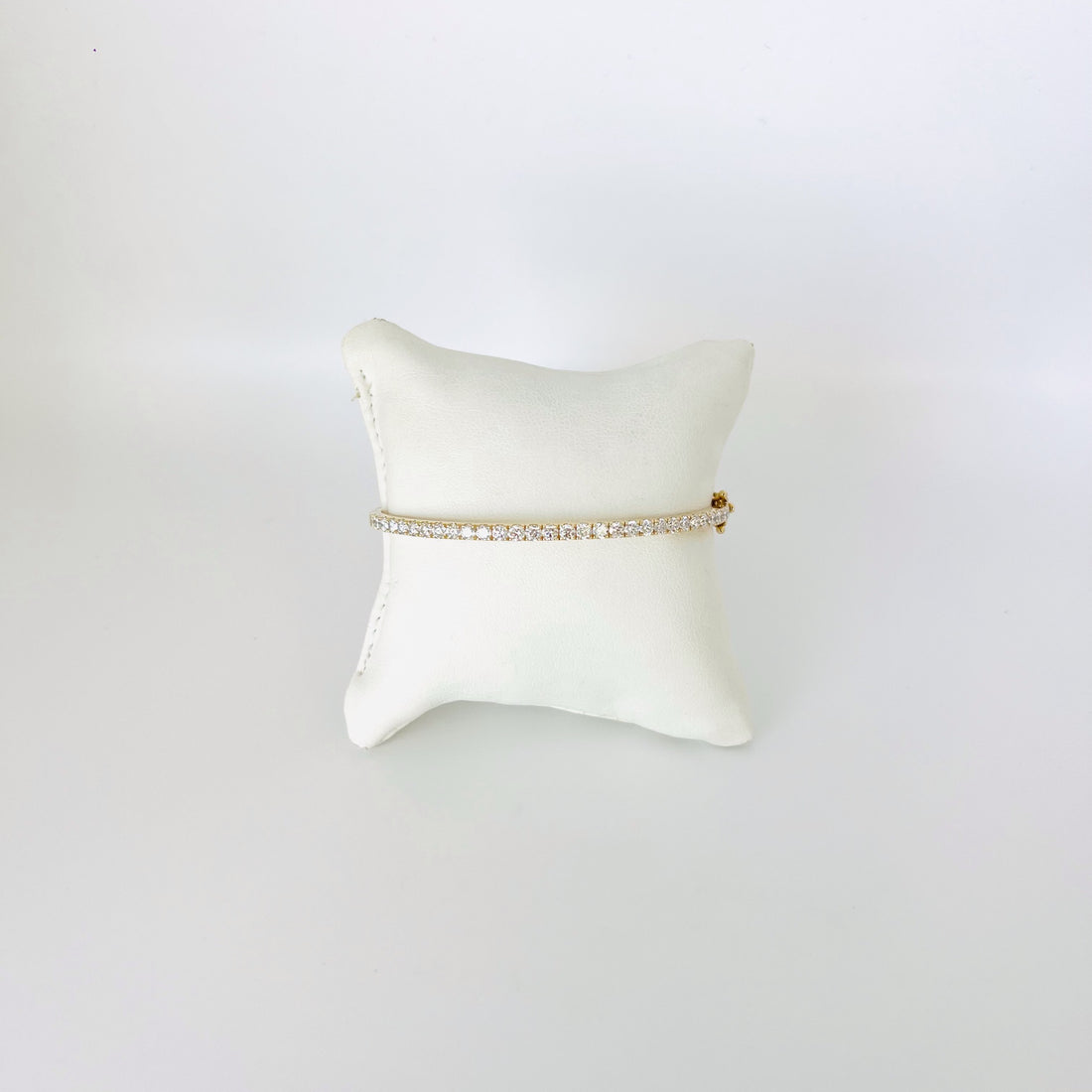 14k gold brilliant cut diamond bangle bracelet