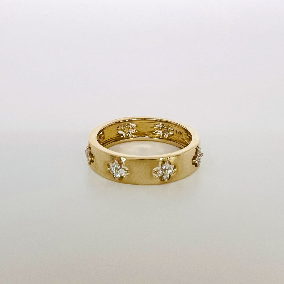 14k gold diamond pattern band ring