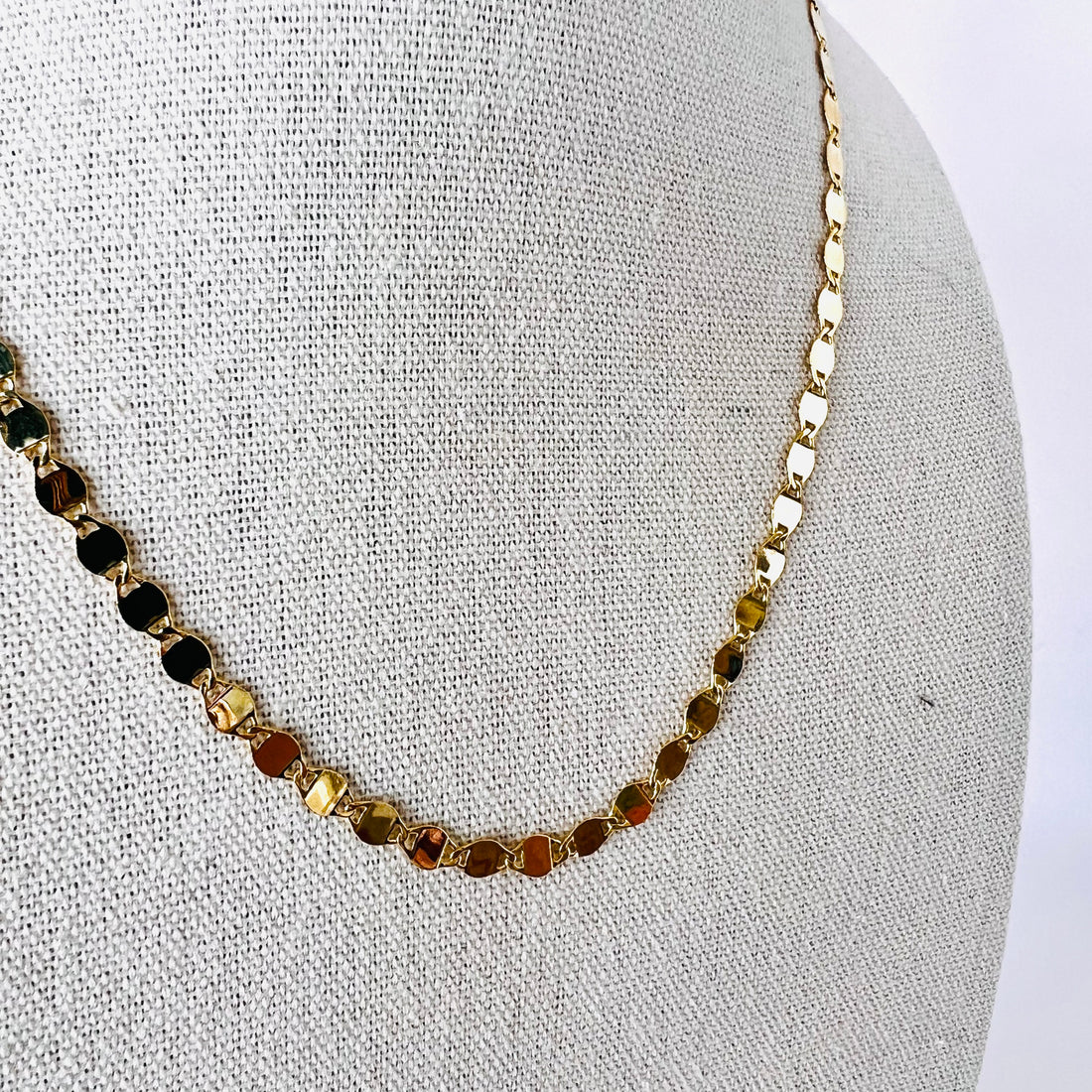 14k large flat shiny disc necklace