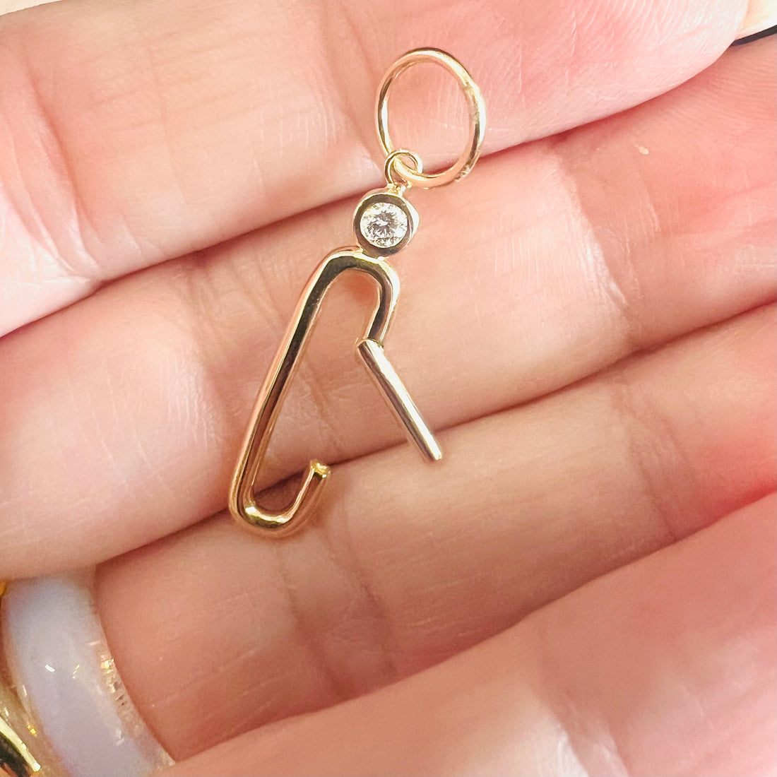 gold link charm clasp with diamond