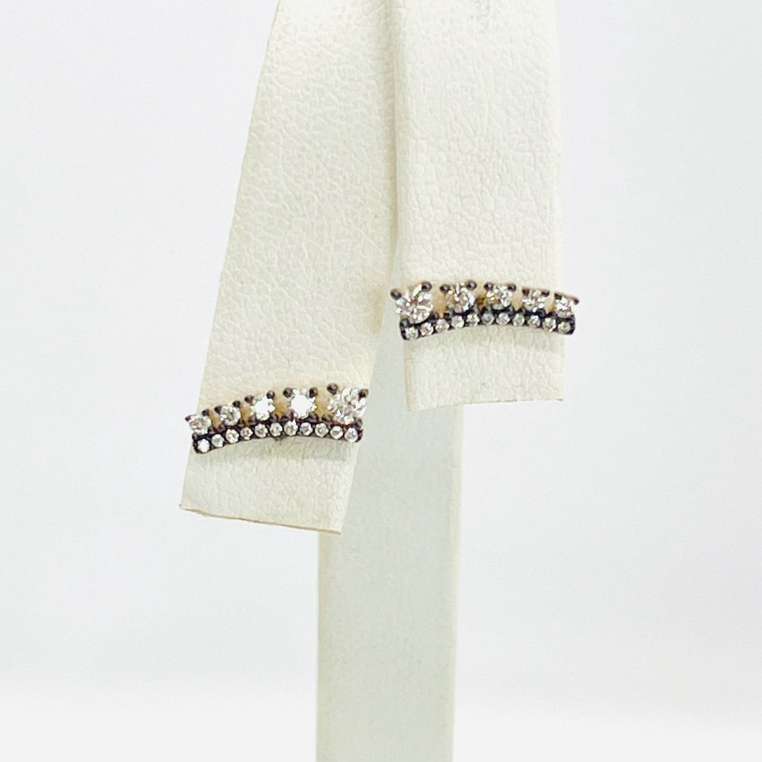 14k and rhodium plating curved stud