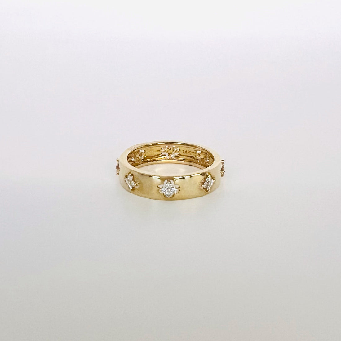 14k gold diamond pattern band ring