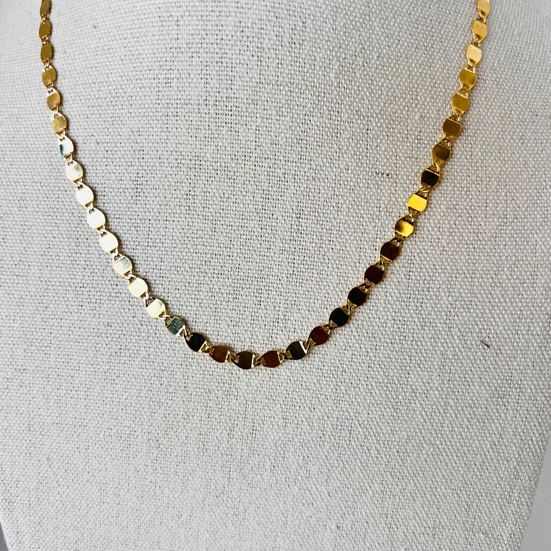 14k large flat shiny disc necklace