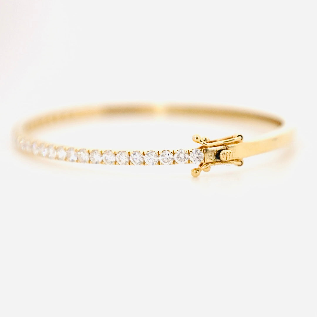 14k gold brilliant cut diamond bangle bracelet
