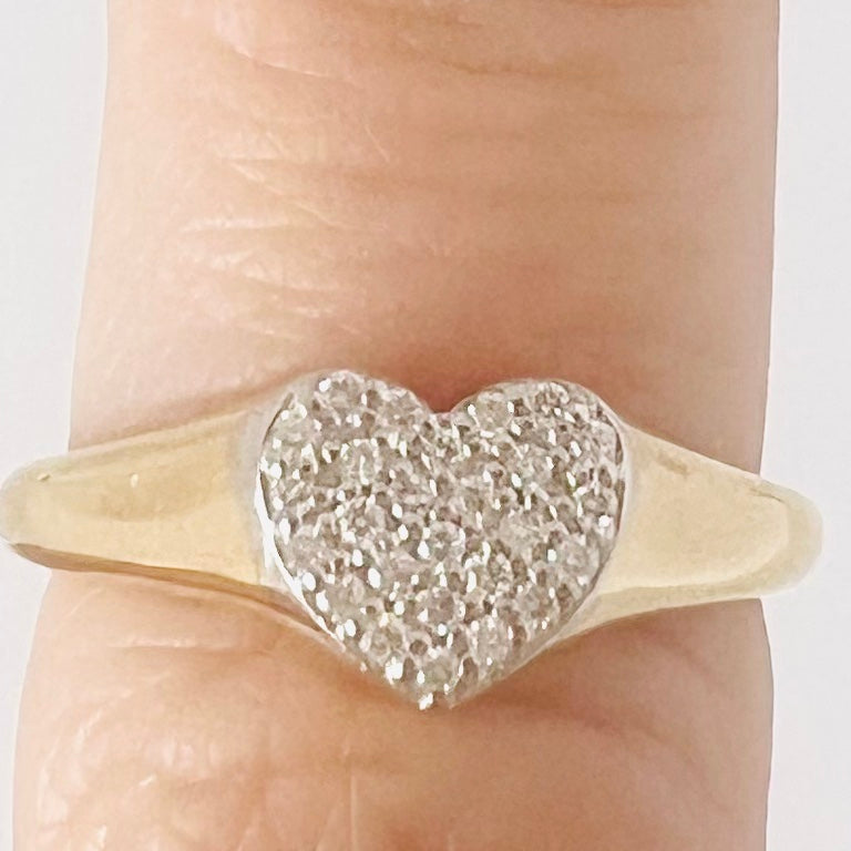 14k gold diamond pave heart ring