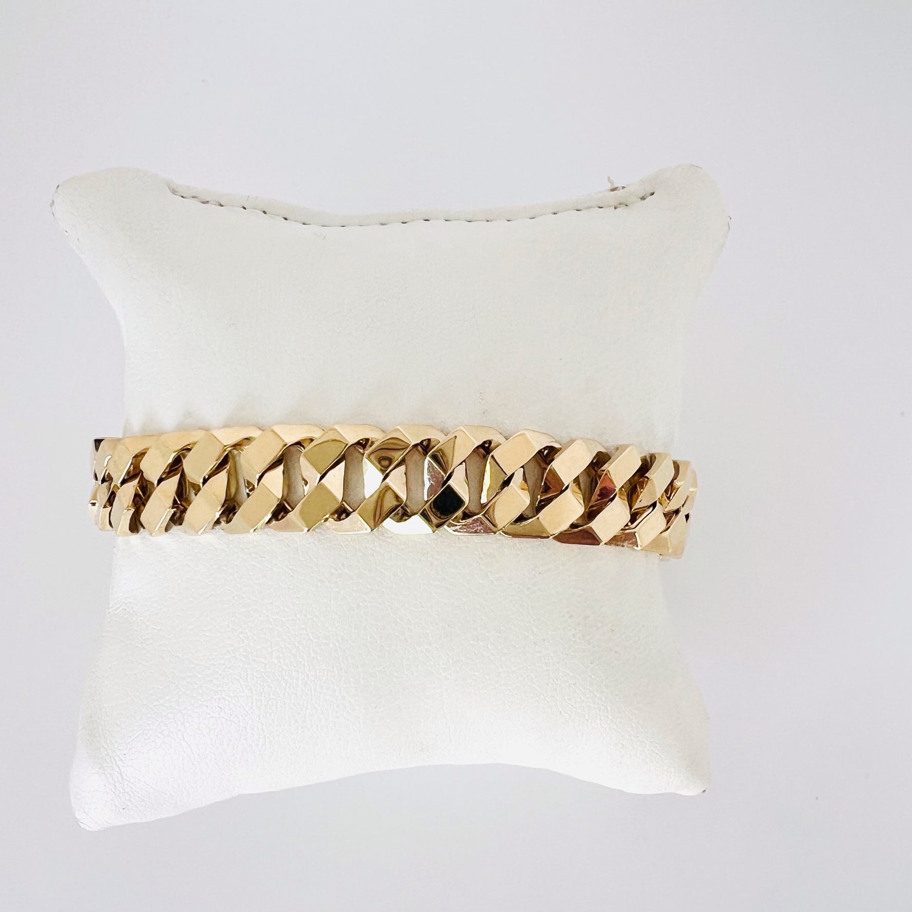 14k gold thick curb chain bracelet