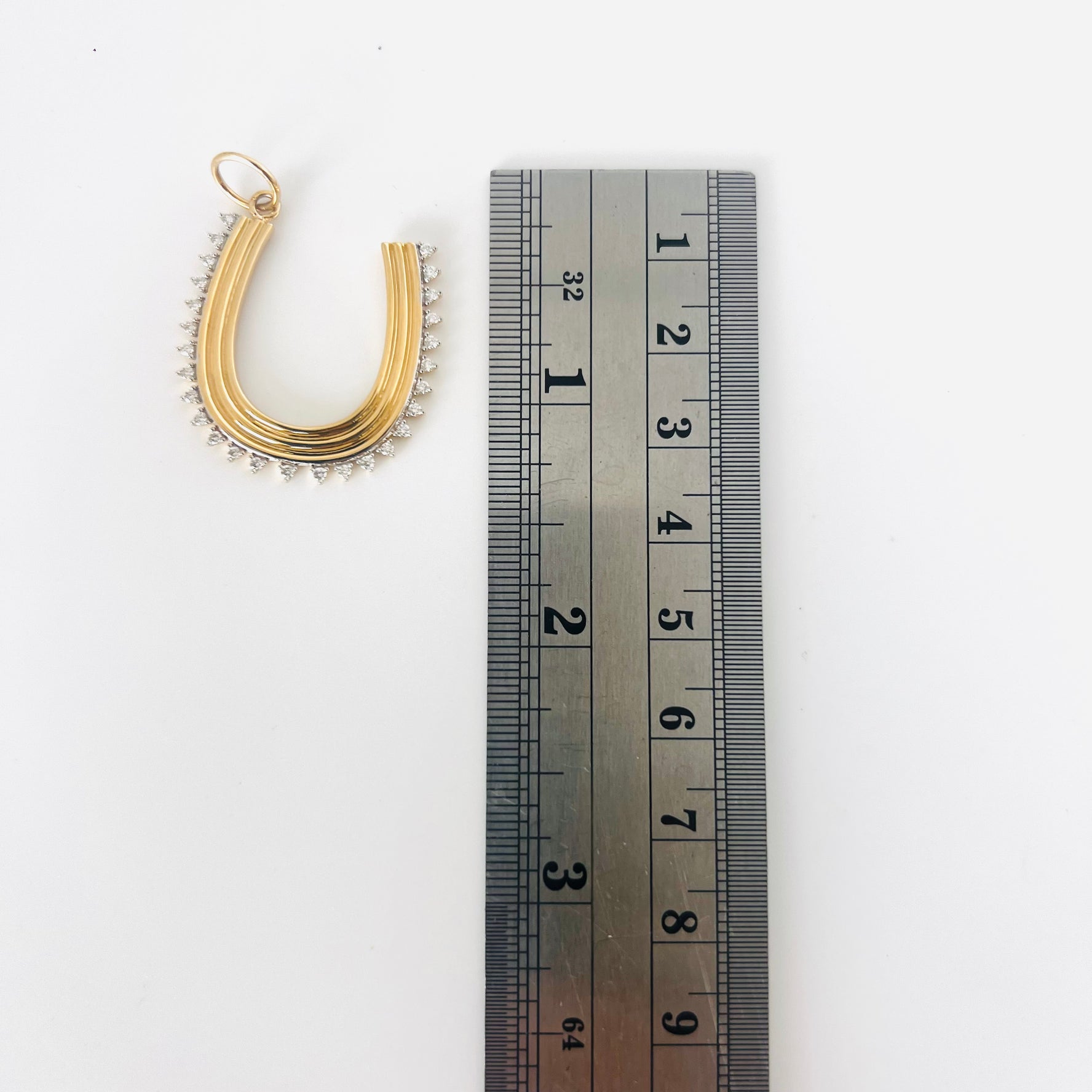 14k gold and diamond horseshoe pendant