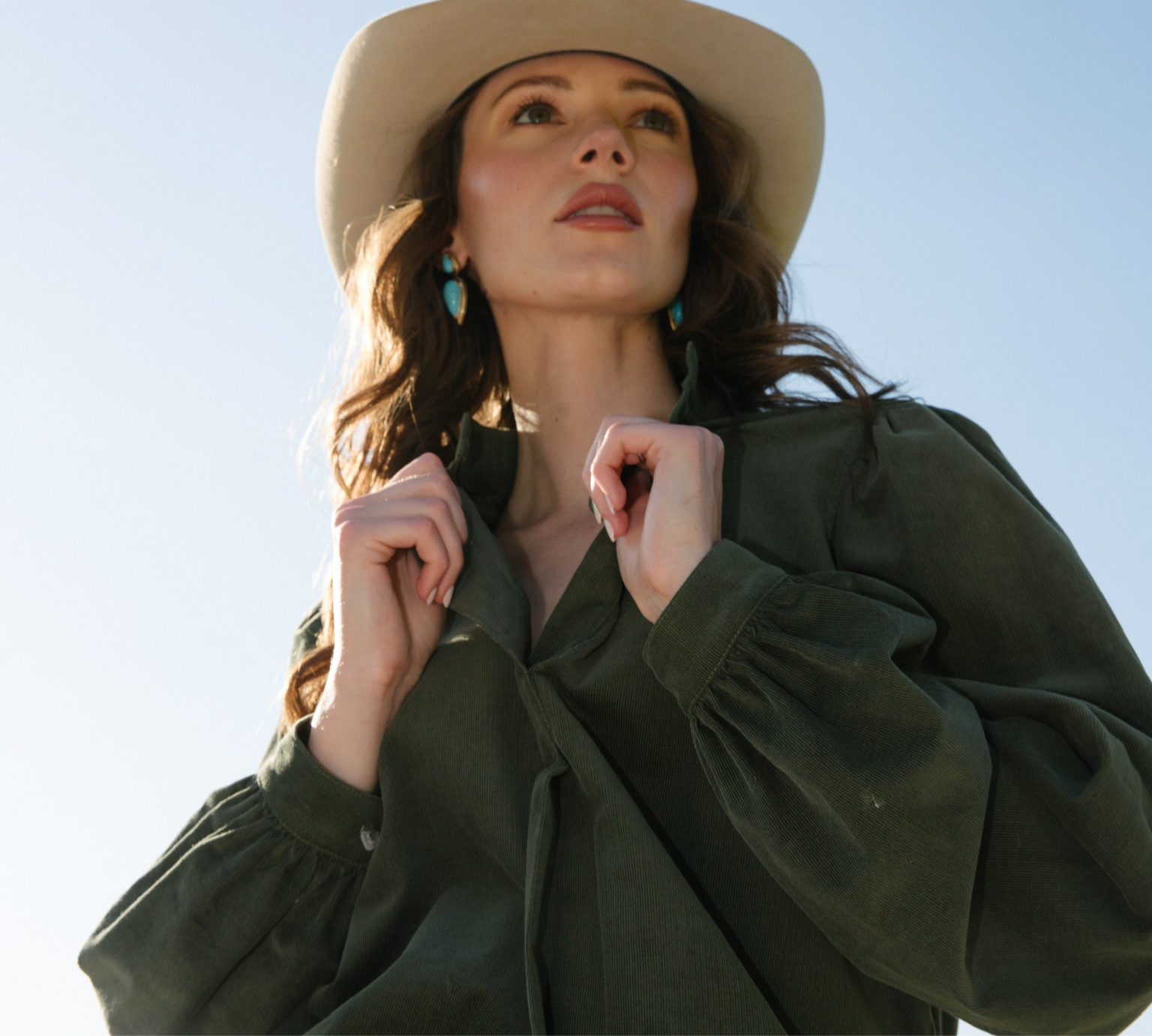 the Laura in green cord