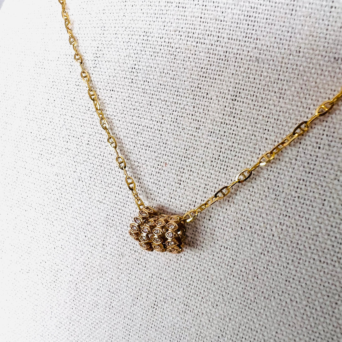 14k gold with diamond eye design rondelle