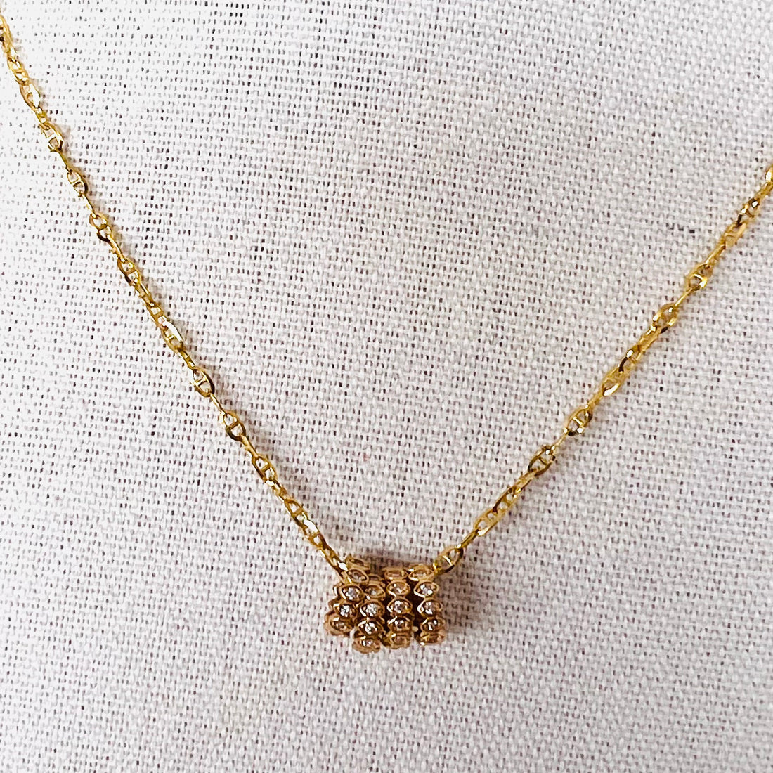14k gold with diamond eye design rondelle