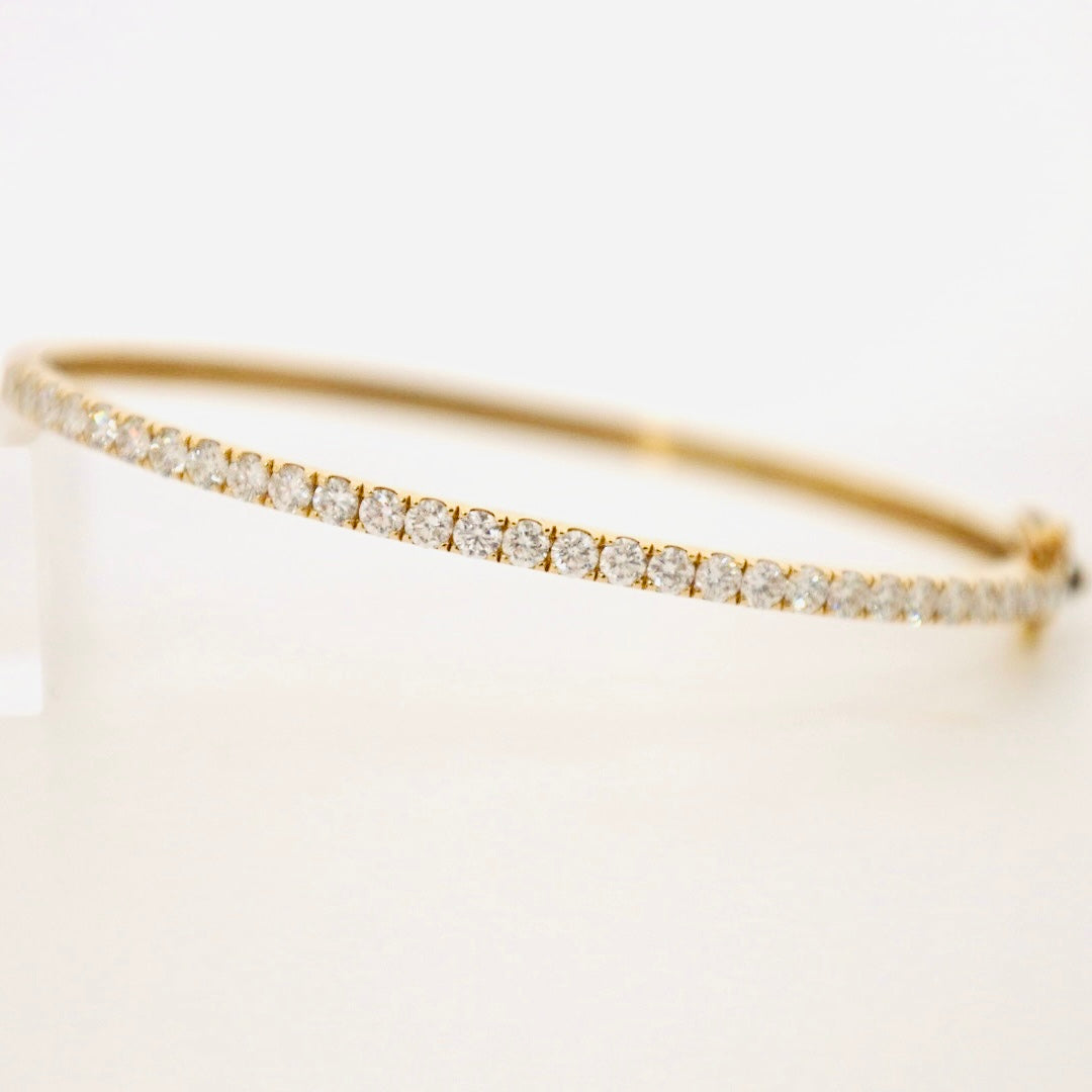 14k gold brilliant cut diamond bangle bracelet