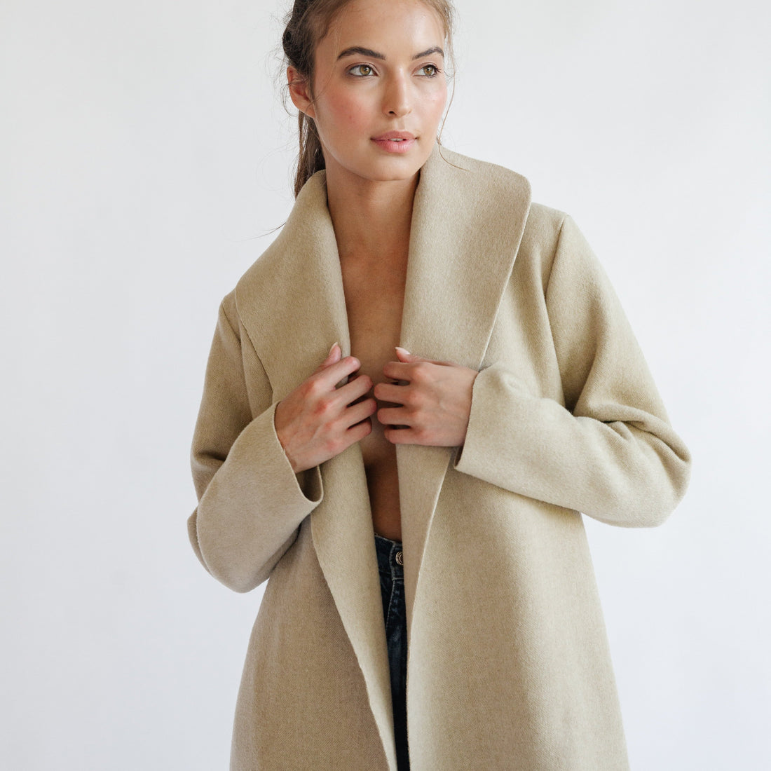 the AMANDA coat in camel