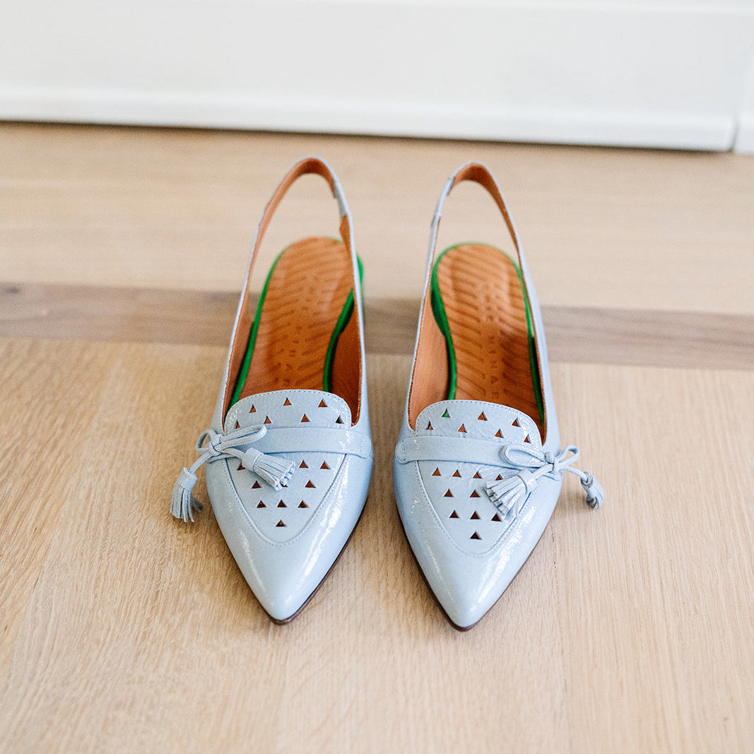 CHI MIHARA Point Toe Flat