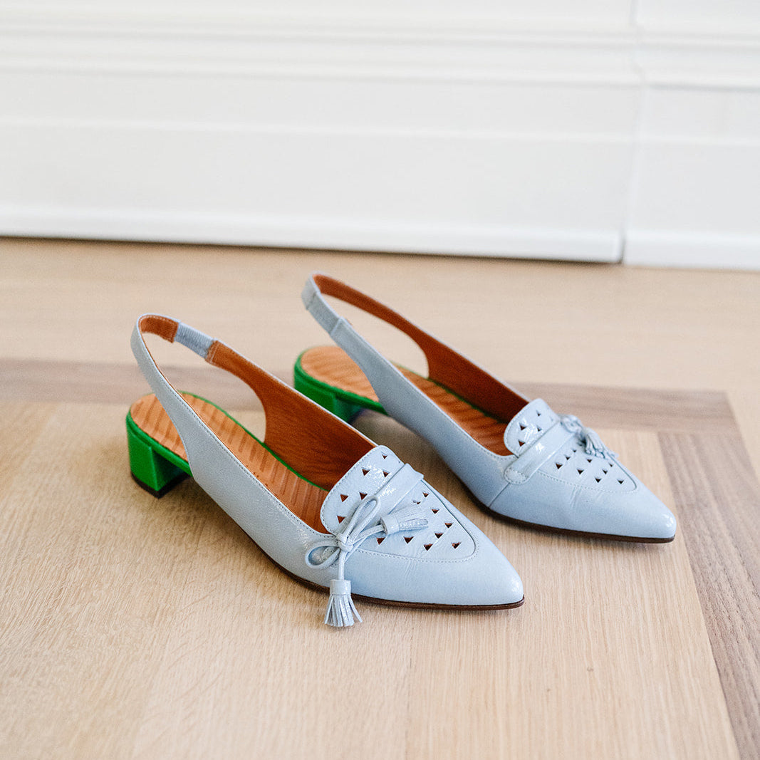 CHI MIHARA Point Toe Flat