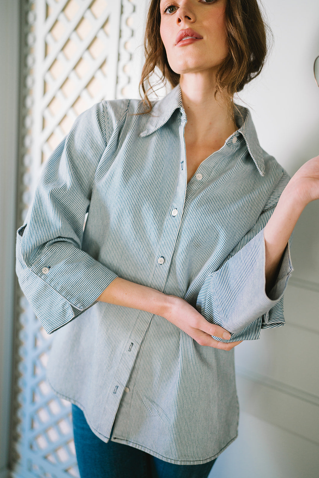 The HATTIE top by JAG, women's denim stripe cotton button-down with exaggerated collar, alternate view