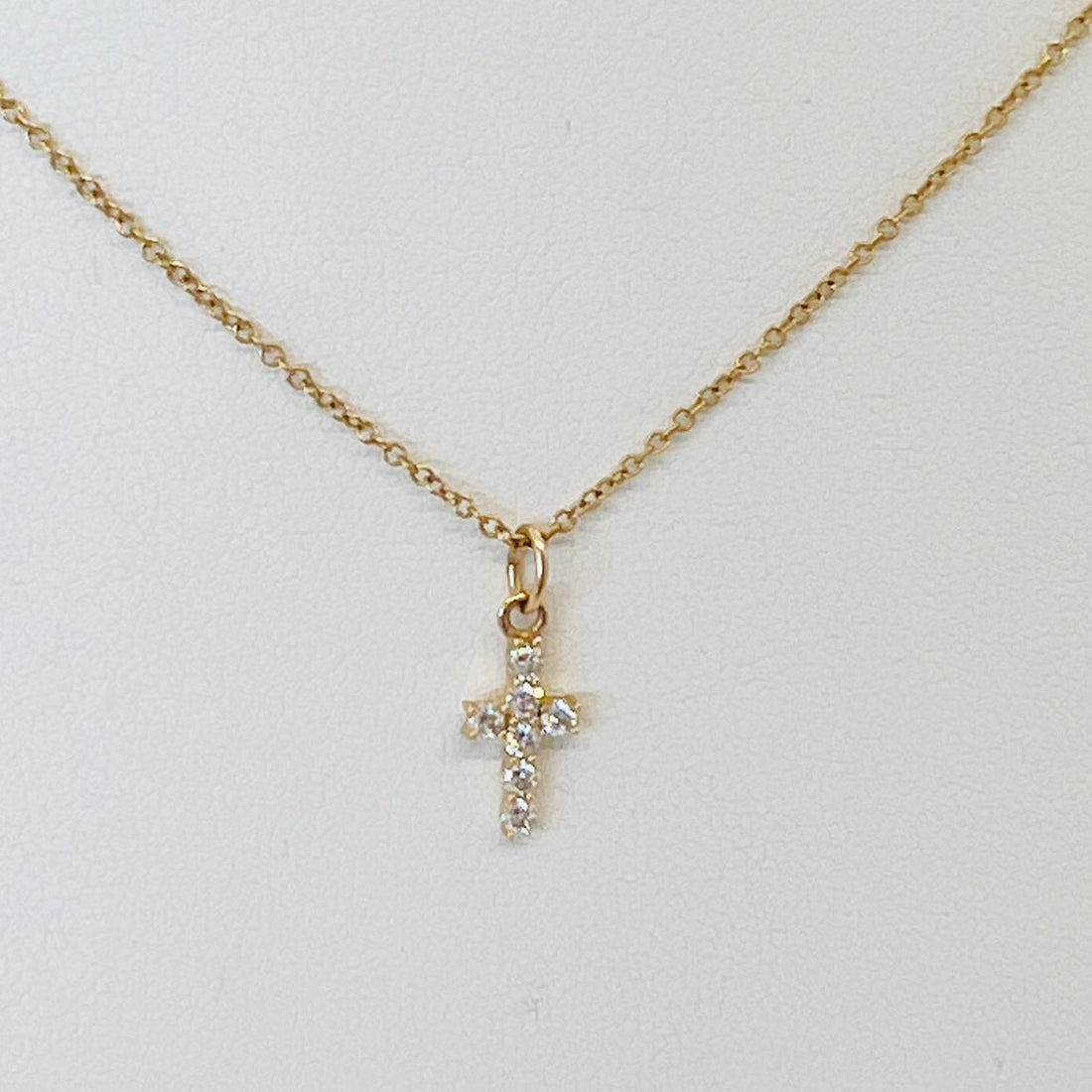 Cross charm necklace
